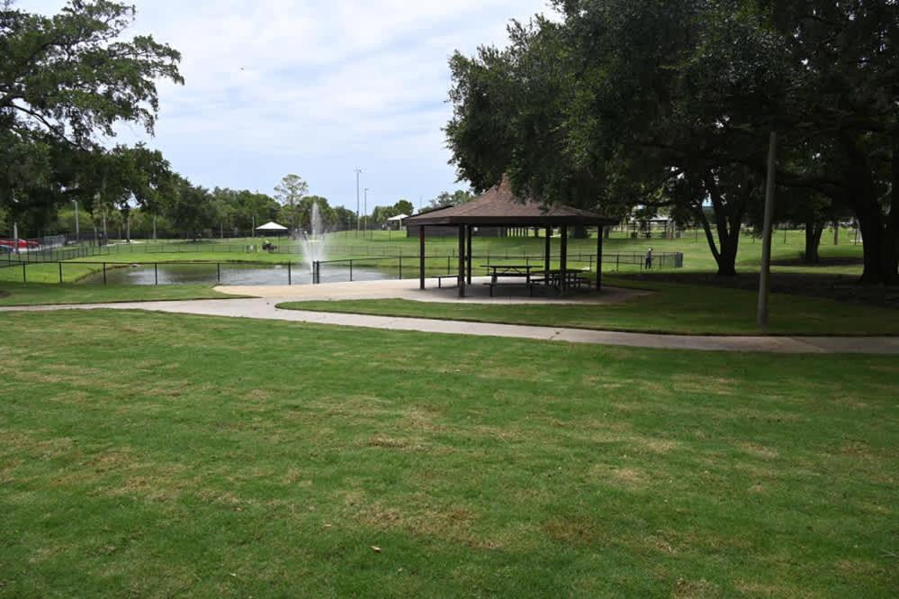 Ocean Front Flagler Sleeps 5 People Apartment *
