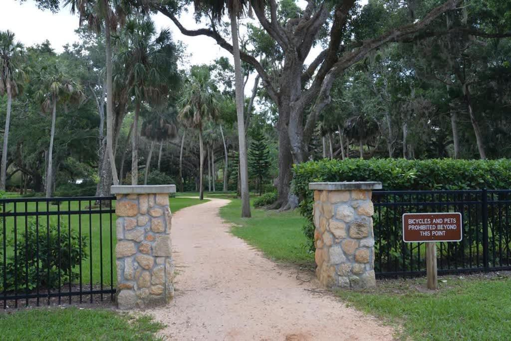 Ocean Front Flagler Sleeps 5 People Apartment Flagler Beach